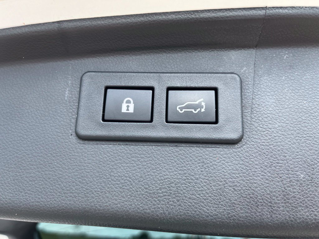 Used 2024 Subaru Outback Premium w/ Popular Package #1 AWD/4WD image 32