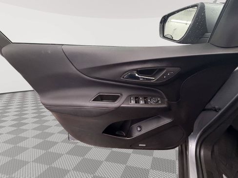 Used 2024 Chevrolet Equinox RS w/ RS Leather Package FWD image 19