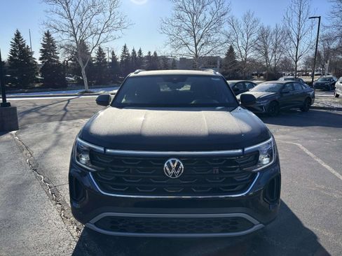 New 2026 Volkswagen Atlas Cross Sport SE FWD image 2