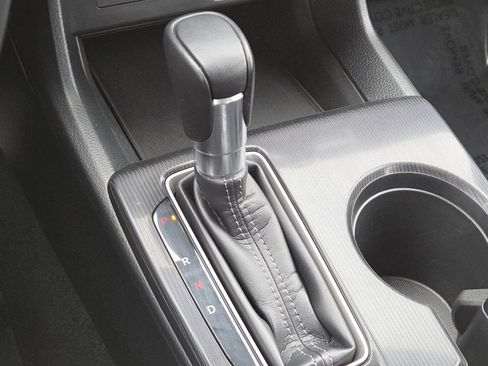 Used 2023 Honda Civic Sport image 31