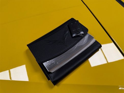 Used 2018 Chevrolet Corvette Stingray Convertible image 39