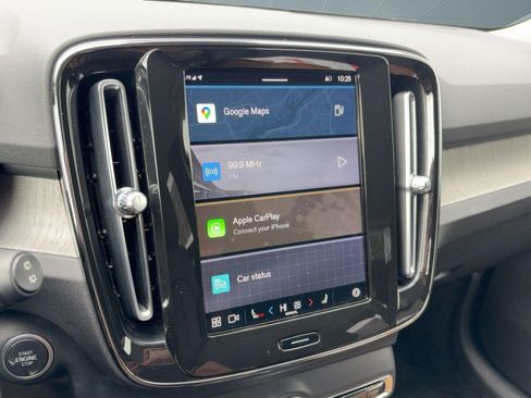 Certified 2023 Volvo XC40 B4 Core w/ Convenience Package image 22