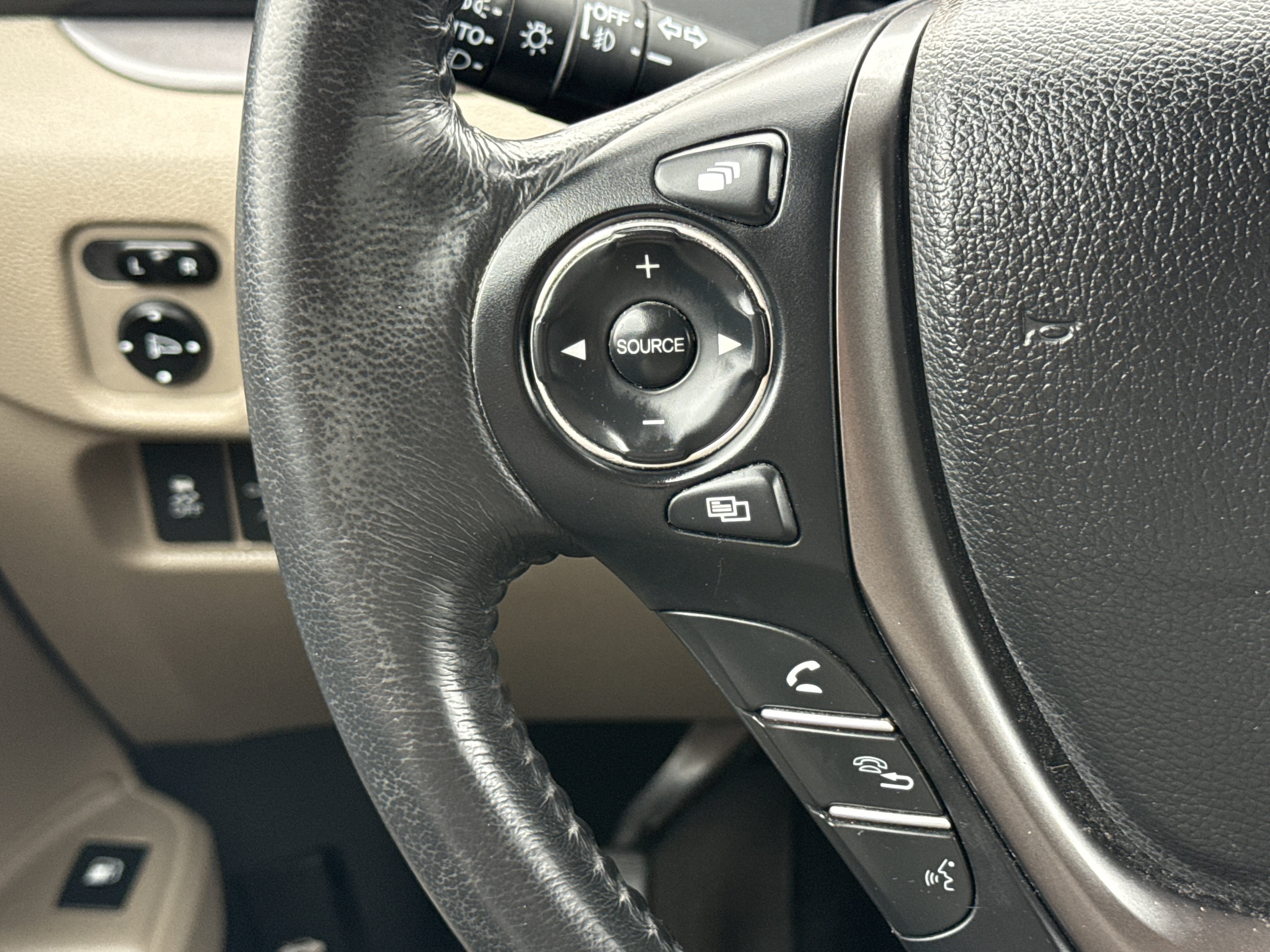 Used 2017 Honda Ridgeline RTL-T image 36