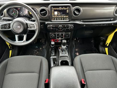 Used 2023 Jeep Wrangler Unlimited Rubicon 4xe AWD/4WD image 14