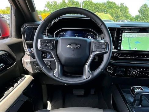 Used 2026 Chevrolet Silverado 1500 ZR2 AWD/4WD image 9
