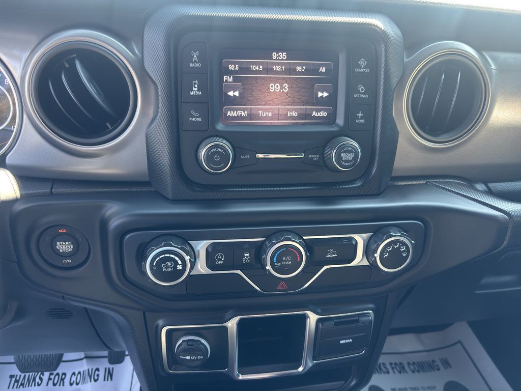 Used 2021 Jeep Wrangler Unlimited Sport AWD/4WD image 17