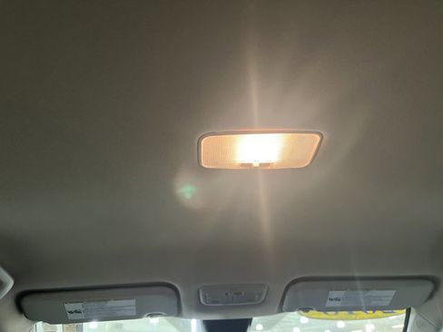 Used 2018 Toyota Corolla SE image 10