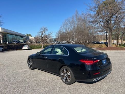 Used 2023 Mercedes-Benz C 300 4MATIC Sedan image 3