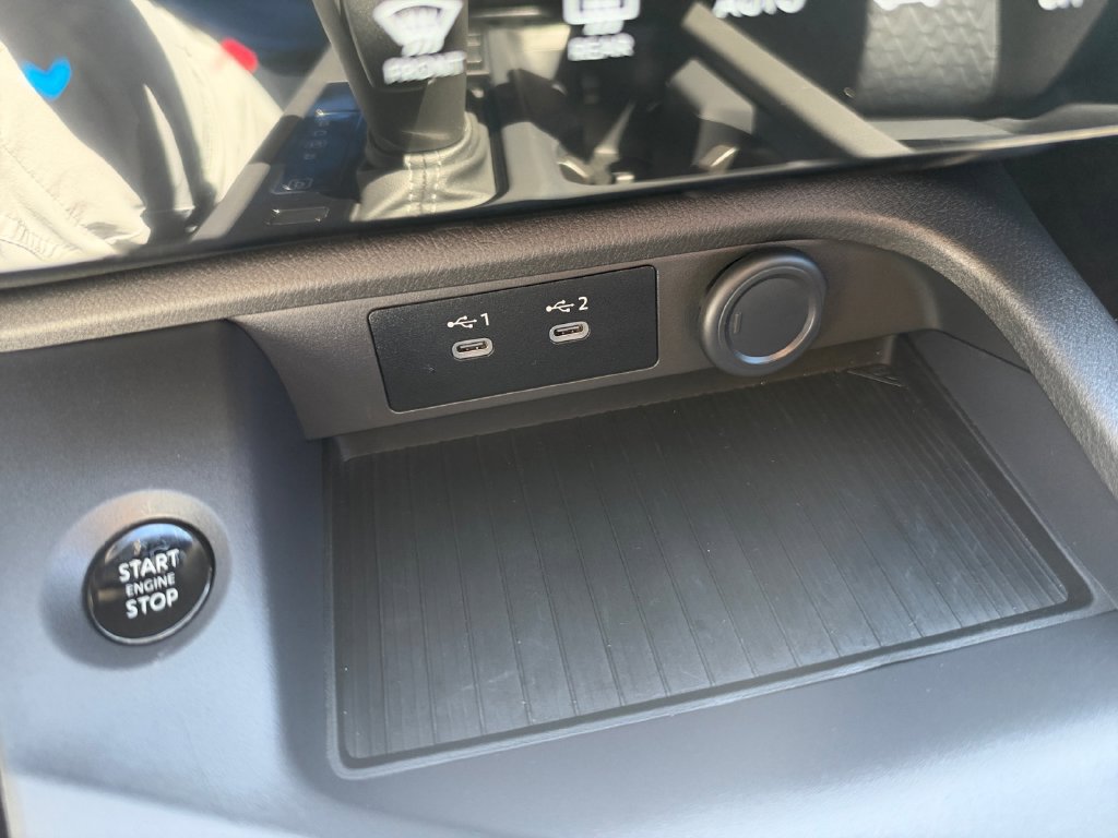 Used 2026 Nissan Sentra SV w/ Floor Mat Package FWD image 23