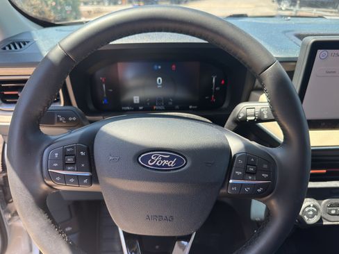 Used 2025 Ford Maverick Lariat AWD/4WD image 21
