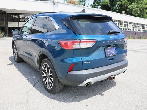 Used 2020 Ford Escape SEL AWD/4WD image 3