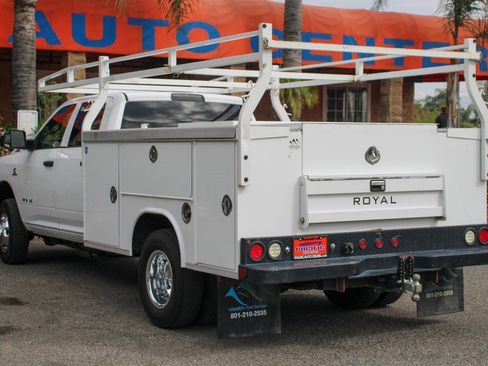 Used 2021 RAM 3500 Tradesman w/ Chrome Appearance Group image 7