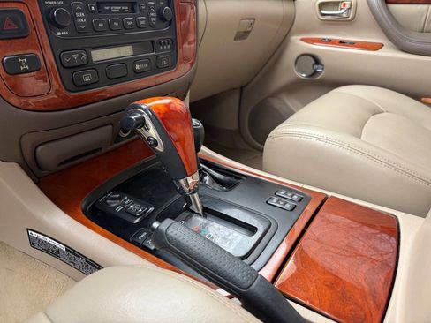 Used 2002 Lexus LX 470 4WD image 26