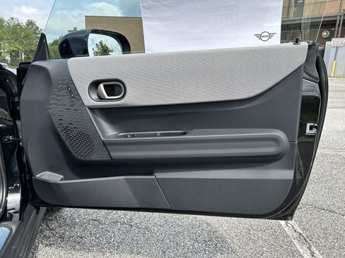 Used 2025 MINI Cooper S image 18