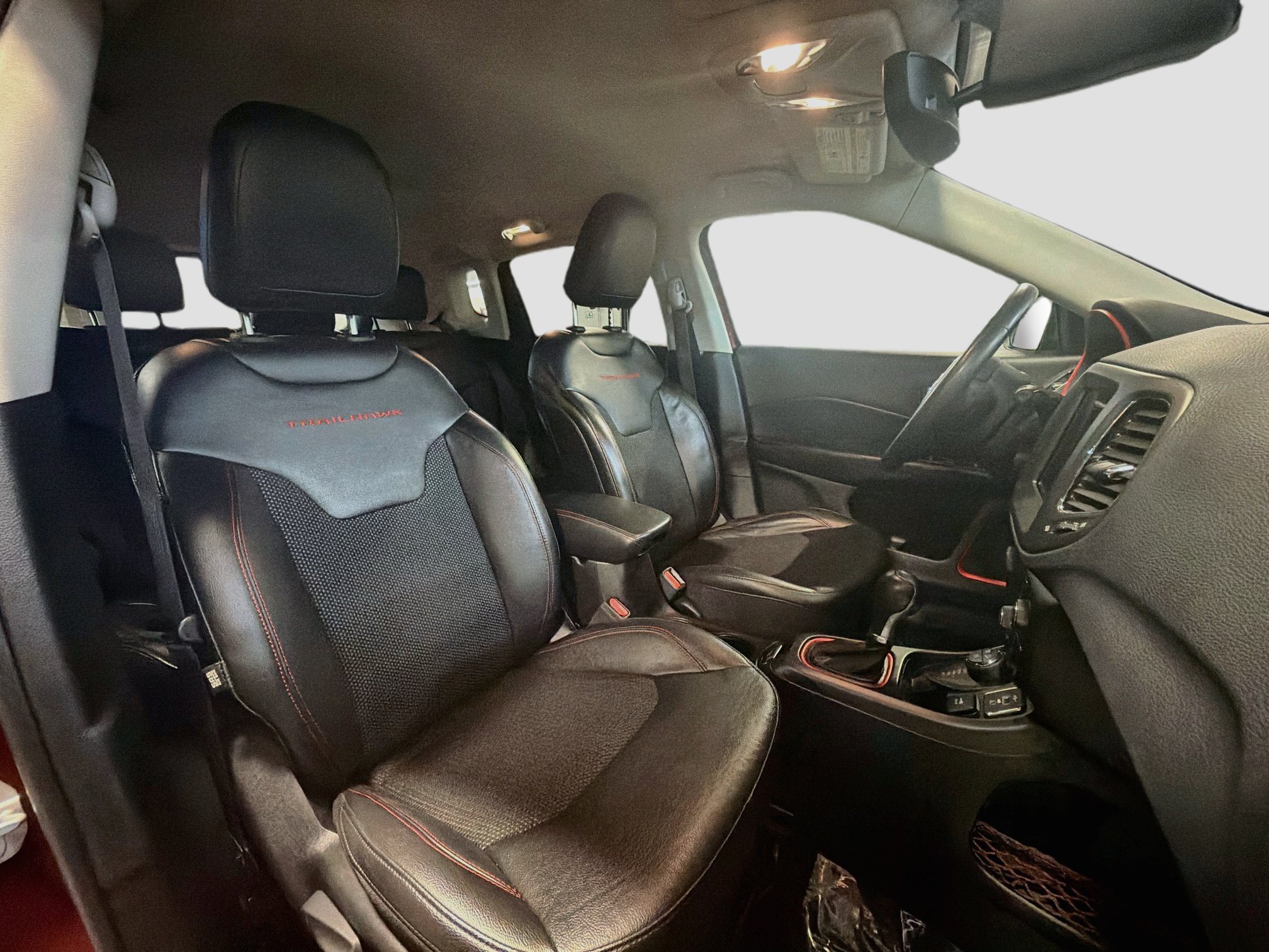 Used 2021 Jeep Compass Trailhawk AWD/4WD image 30