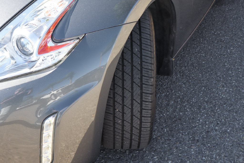 Used 2014 Nissan 370Z Coupe RWD image 36