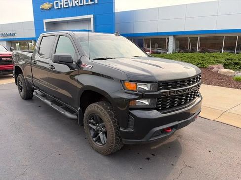 Used 2021 Chevrolet Silverado 1500 Custom Trail Boss AWD/4WD image 3