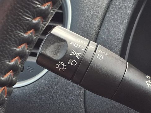 Used 2020 Nissan Pathfinder SL FWD image 14