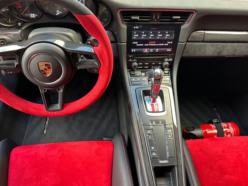 Used 2018 Porsche 911 GT2 RS image 6