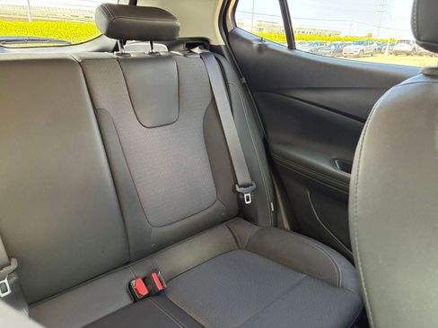 Used 2025 Buick Encore GX Preferred image 36