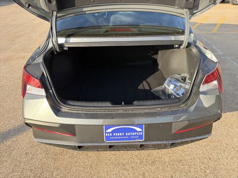 New 2026 Hyundai Elantra Sport image 25