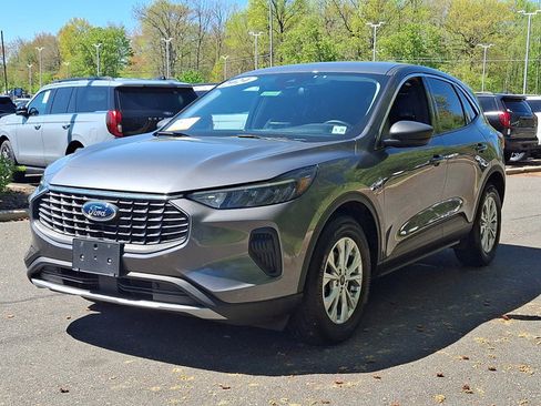 Certified 2024 Ford Escape Active AWD/4WD image 4