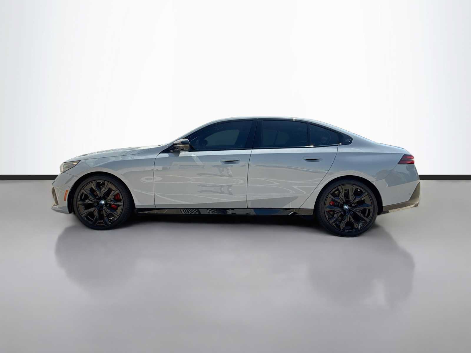Used 2024 BMW i5 M60 w/ Premium Package AWD/4WD image 5