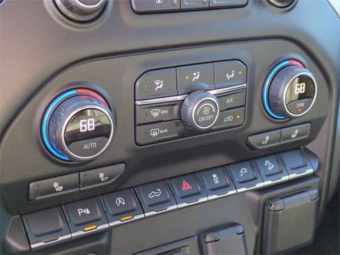 Used 2020 Chevrolet Silverado 1500 LT w/ All-Star Edition image 19