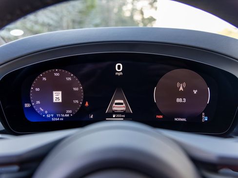 Certified 2024 Porsche Macan 4 Electric image 32