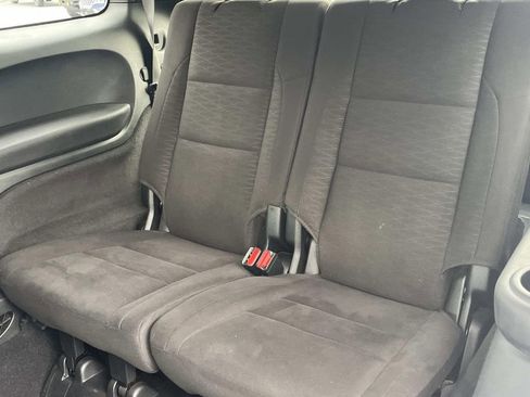 Used 2019 Dodge Durango SXT w/ 3rd Row Seating Group image 12