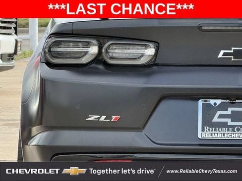 Used 2024 Chevrolet Camaro ZL1 RWD image 9