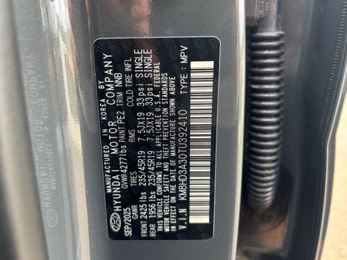 Used 2026 Hyundai Kona SEL Premium FWD image 32