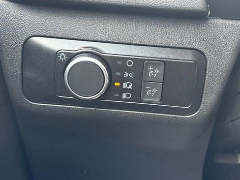 Used 2022 Ford Escape SE image 22