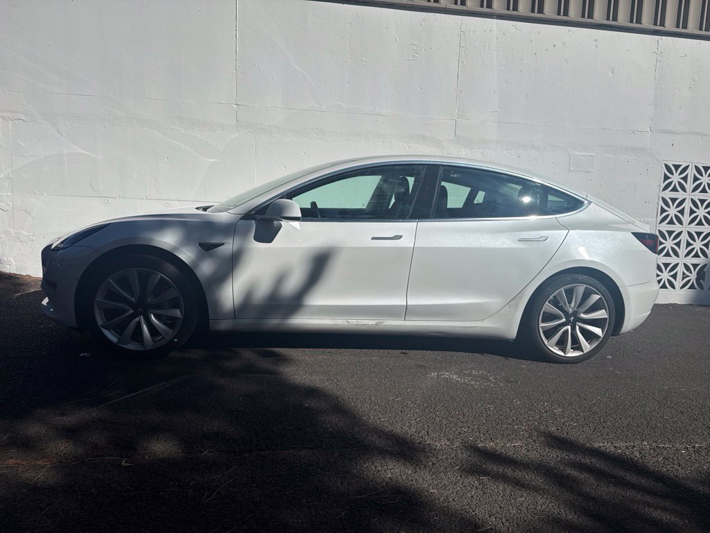 Used 2019 Tesla Model 3 RWD image 2