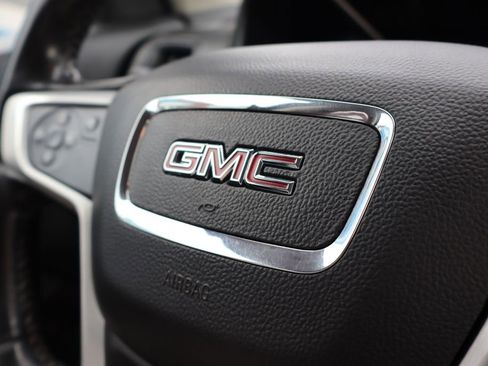 Used 2019 GMC Canyon SLE w/ Driver Alert Package image 25