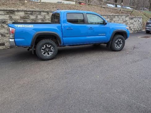 Used 2021 Toyota Tacoma TRD Off-Road image 3