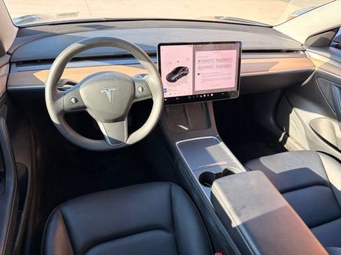 Used 2023 Tesla Model 3 Standard Range RWD image 7