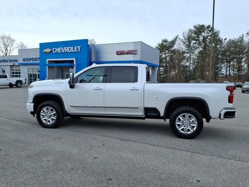 Used 2025 Chevrolet Silverado 2500 High Country w/ Z71 Off-Road Package image 7