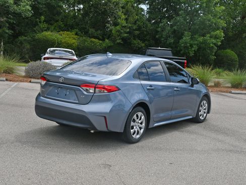 Used 2024 Toyota Corolla LE FWD image 3
