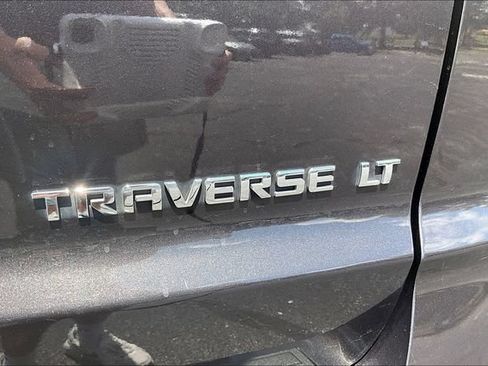 Used 2016 Chevrolet Traverse LT FWD image 23