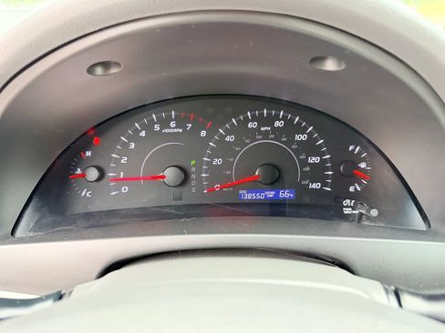 Used 2011 Toyota Camry LE FWD image 15
