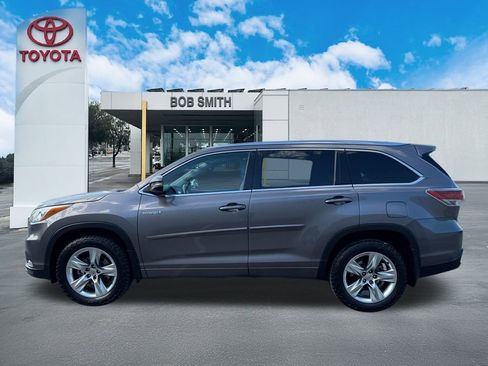 Used 2015 Toyota Highlander Limited Platinum image 8