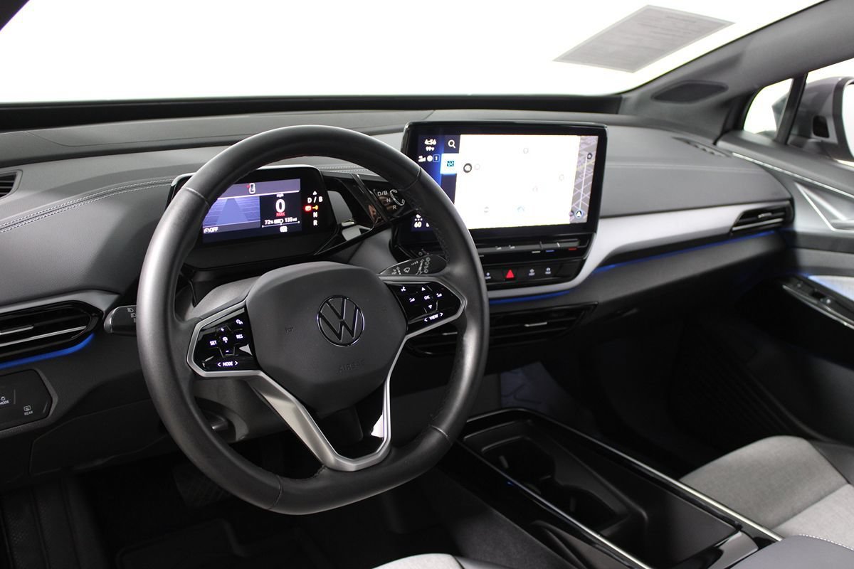 Used 2024 Volkswagen ID.4 2WD image 6