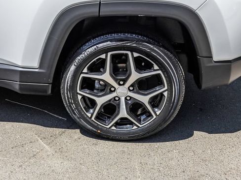 Used 2024 Jeep Compass Limited AWD/4WD image 13