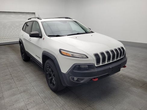 Used 2014 Jeep Cherokee Trailhawk w/ Comfort/Convenience Group image 13