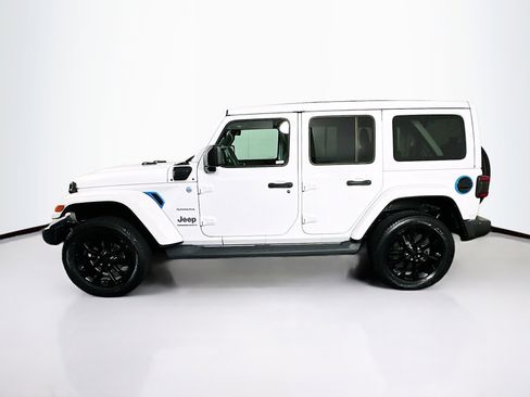 Used 2023 Jeep Wrangler Sahara w/ Cold Weather Group image 4