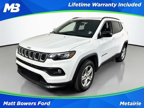 Used 2024 Jeep Compass Latitude AWD/4WD image 1