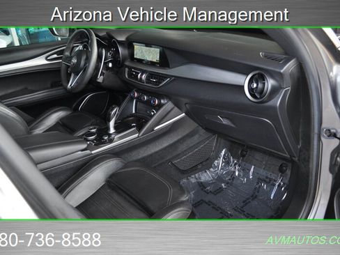 Used 2018 Alfa Romeo Stelvio Ti Sport image 21