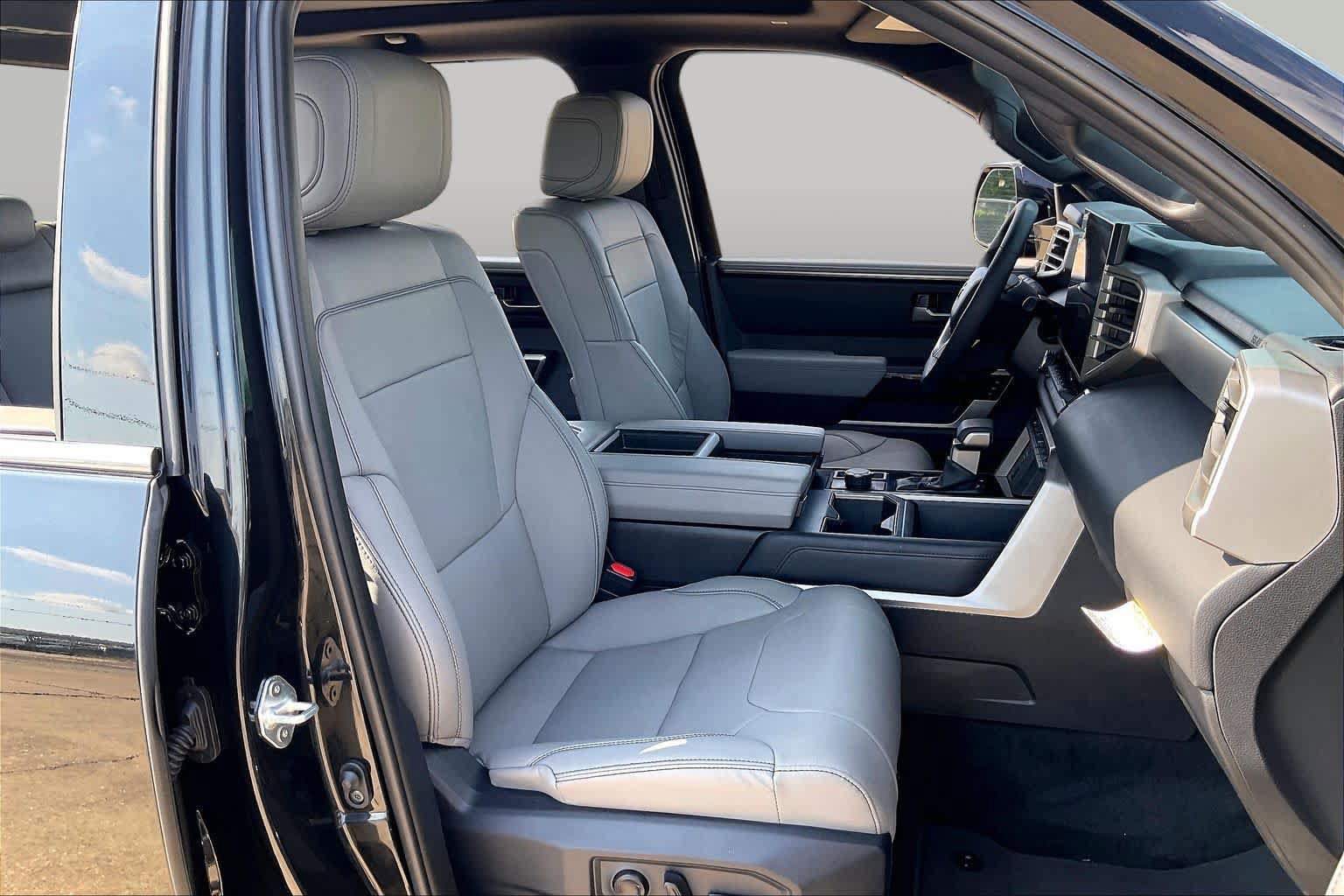 Certified 2026 Toyota Tundra Limited AWD/4WD image 9