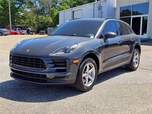 Used 2021 Porsche Macan AWD/4WD image 2